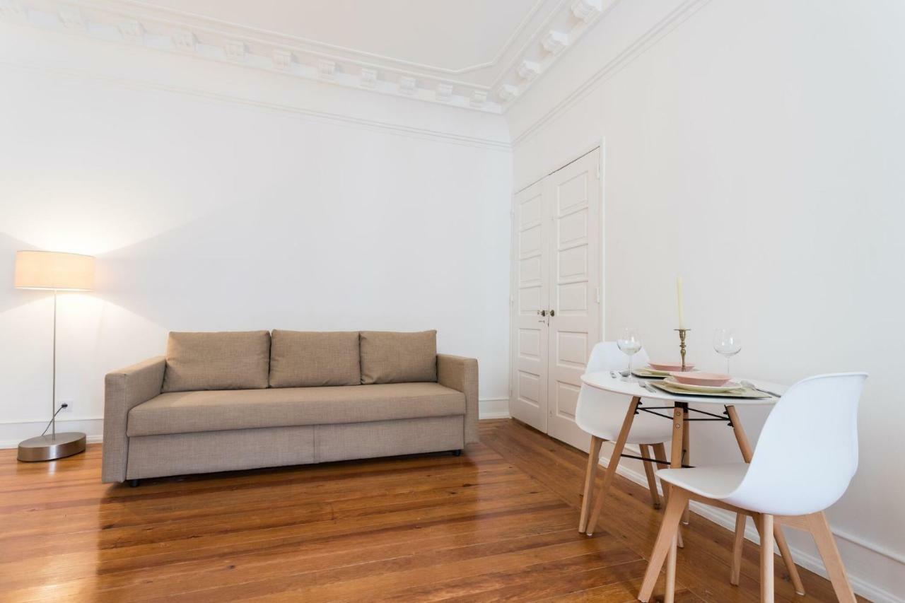 6 Clouds Apartment ลิสบอน ภายนอก รูปภาพ
