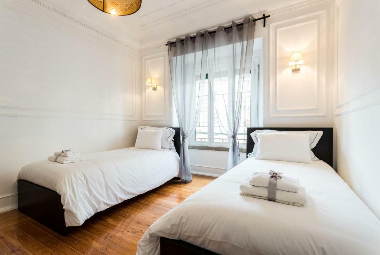 6 Clouds Apartment ลิสบอน ภายนอก รูปภาพ